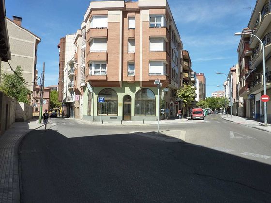 Foto 1 de Venta de local en calle Sol de Las Moreras con muebles y ascensor