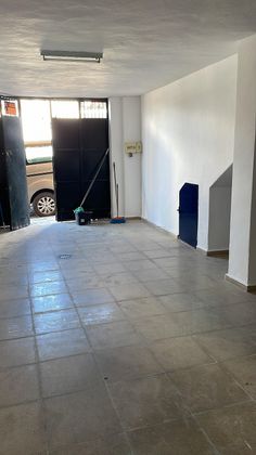 Foto 2 de Garatge en venda a calle Cl Sevilla de 47 m²