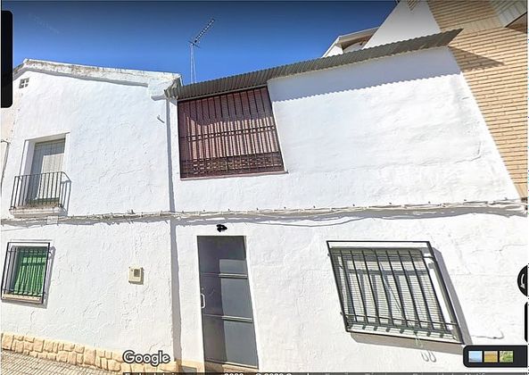 Foto 1 de Casa adossada en venda a calle Bernardo López de 4 habitacions amb mobles