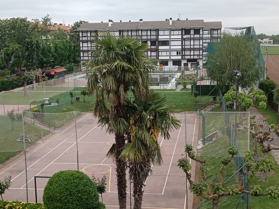 Foto 1 de Pis en venda a avenida De Haro de 3 habitacions amb terrassa i piscina