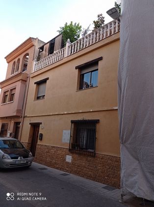 Foto 1 de Casa en venda a calle CL Honduras de 3 habitacions amb terrassa i aire acondicionat