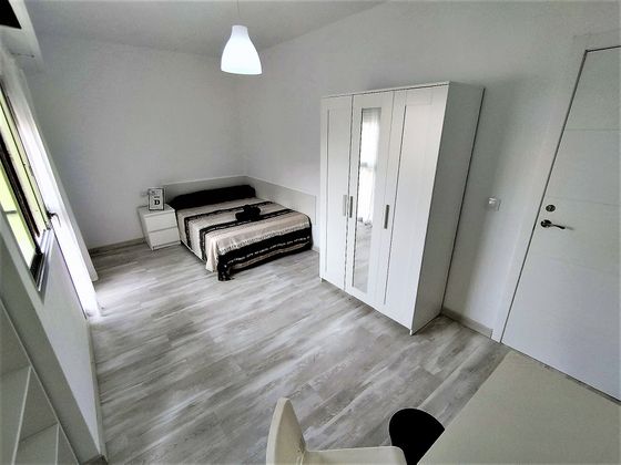 Foto 1 de Compartir piso en calle Colon de 7 habitaciones con terraza y muebles