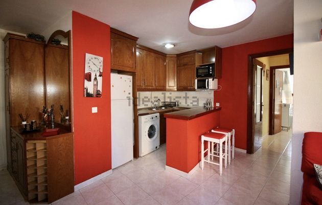 Foto 2 de Apartament en lloguer a calle Fuente Concejo de 2 habitacions amb terrassa i piscina