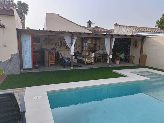 Foto 1 de Alquiler de chalet en carretera De la Barrosa de 3 habitaciones con terraza y piscina