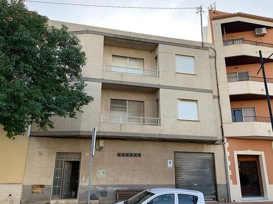 Foto 1 de Venta de chalet en avenida Valencia de 3 habitaciones con terraza y garaje