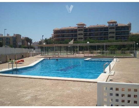 Foto 1 de Apartament en lloguer a calle Cañas y Barro de 2 habitacions amb terrassa i piscina