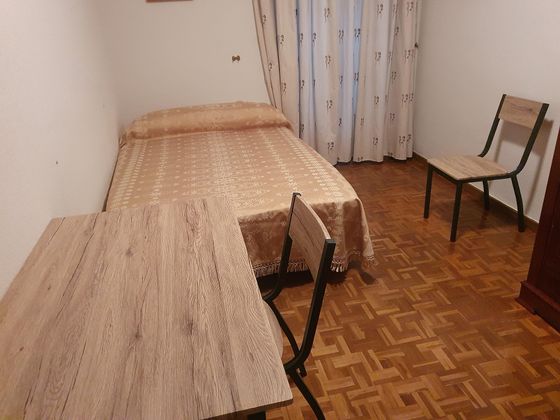 Foto 1 de Pis en lloguer a calle Capitan Peñas de 3 habitacions amb terrassa i mobles