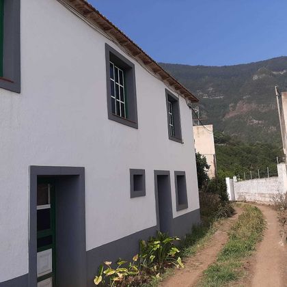 Foto 2 de Casa rural en venda a calle Placeres de 3 habitacions amb terrassa i garatge