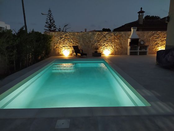 Foto 2 de Casa adossada en venda a calle Pizarro de 4 habitacions amb terrassa i piscina