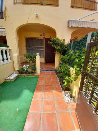 Foto 1 de Apartament en lloguer a calle Dolores Viudes Blasco de 1 habitació amb terrassa i piscina