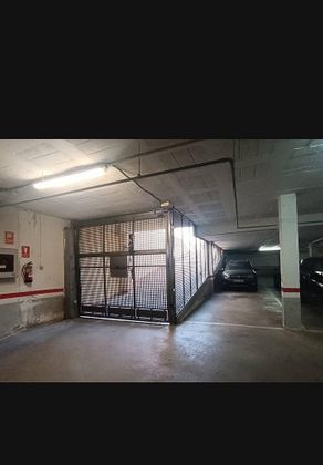 Foto 1 de Garaje en venta en calle Montpalau de 14 m²