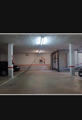 Foto 2 de Garaje en venta en calle Montpalau de 14 m²
