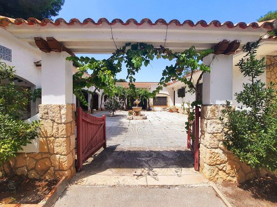 Foto 1 de Chalet en venta en avenida Aragón de 4 habitaciones con piscina y jardín
