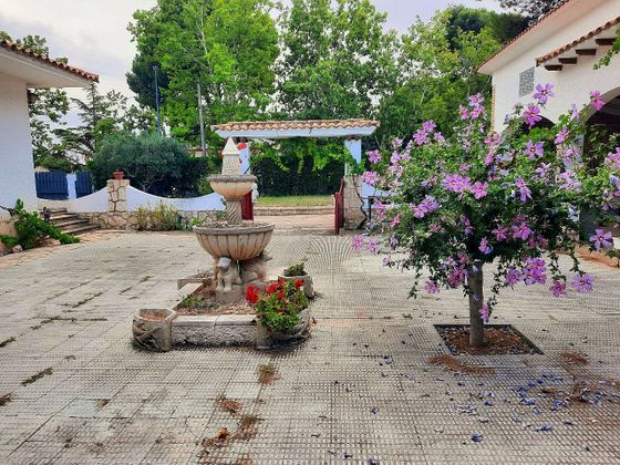 Foto 2 de Chalet en venta en avenida Aragón de 4 habitaciones con piscina y jardín