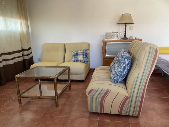 Foto 1 de Compartir casa rural a calle Toreros de 1 habitació amb mobles i aire acondicionat
