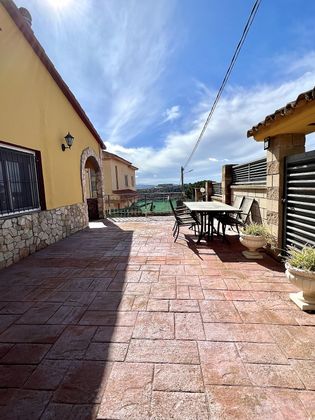 Foto 1 de Venta de chalet en avenida Serra Alta de 4 habitaciones con terraza y piscina