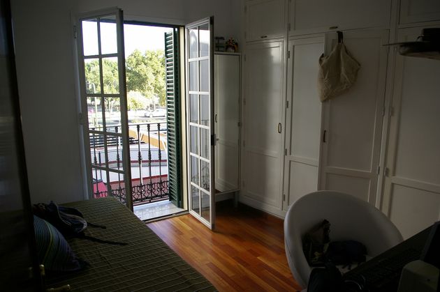 Foto 2 de Piso en alquiler en plaza Pza Blasco de Garay de 3 habitaciones y 100 m²