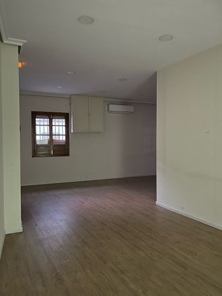 Foto 1 de Alquiler de local en calle Canónigo de 3 habitaciones y 121 m²
