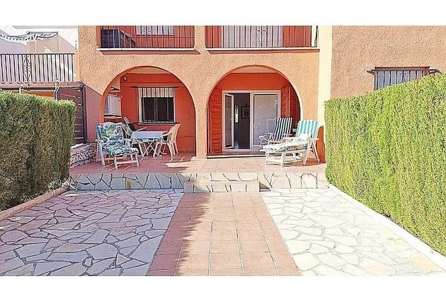 Foto 2 de Venta de casa adosada en calle Realenc de 2 habitaciones con terraza y piscina