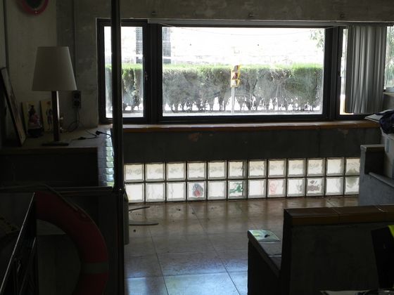 Foto 2 de Venta de oficina en calle Viilamarí de 3 habitaciones con terraza y calefacción