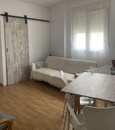 Foto 2 de Apartamento en alquiler en calle Cervantes de 1 habitación y 42 m²