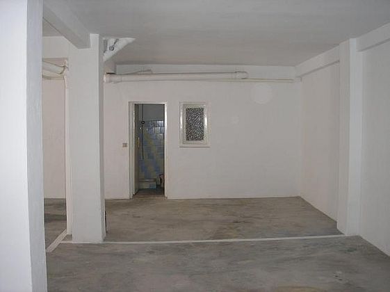Foto 2 de Venta de garaje en calle Maestro Caballero de 115 m²