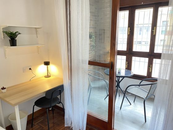Foto 2 de Compartir piso en calle Dr Graíño de 4 habitaciones con terraza y muebles