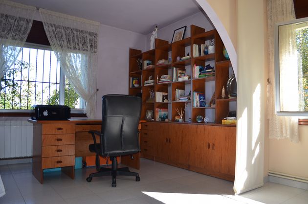 Foto 2 de Casa en venda a barrio Camballón de 6 habitacions amb garatge i mobles