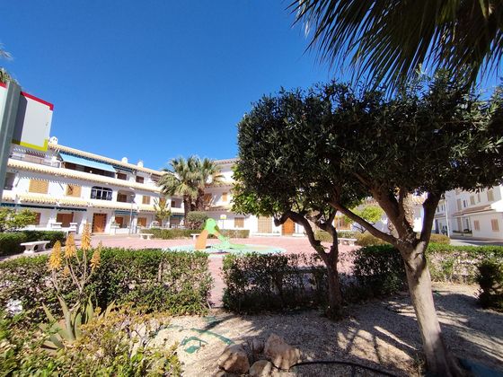 Foto 2 de Apartament en venda a avenida Ronda de 2 habitacions amb terrassa i piscina