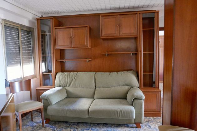Foto 1 de Pis en venda a calle Sevilla de 3 habitacions amb mobles i aire acondicionat