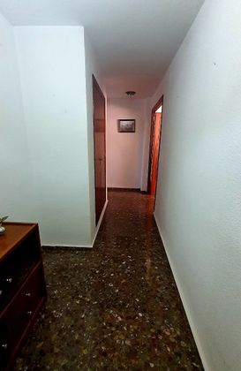 Foto 2 de Venta de piso en avenida Real Madrid de 4 habitaciones con garaje y muebles