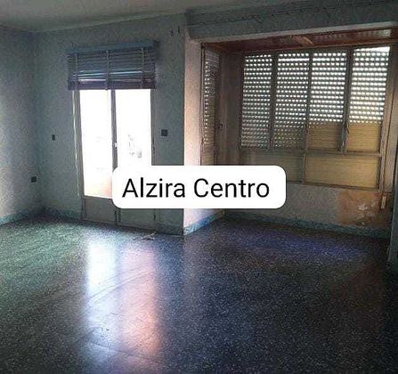 Foto 1 de Pis en venda a calle Zona Santos Patrons de 4 habitacions amb terrassa i garatge