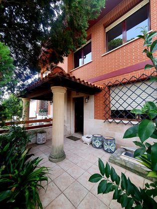 Foto 1 de Casa adossada en venda a calle Errotalde de 4 habitacions amb terrassa i garatge