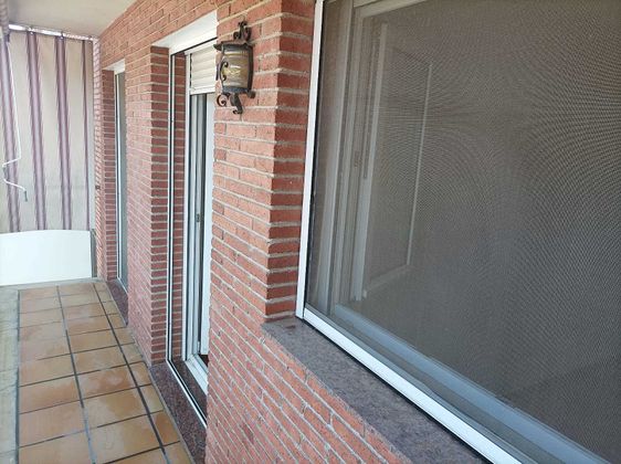 Foto 2 de Piso en venta en calle Santa Magdalena de 2 habitaciones con garaje y balcón