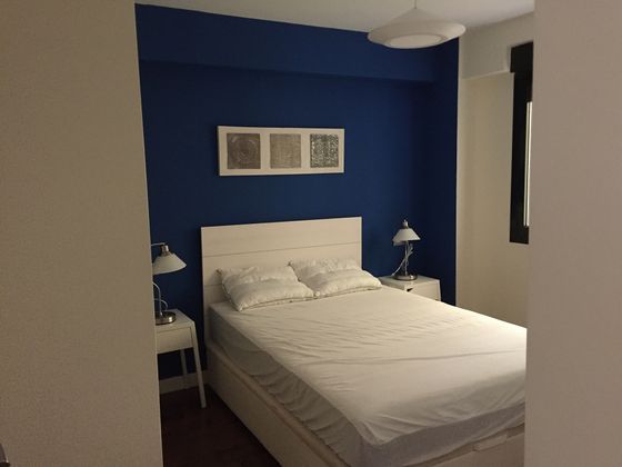 Foto 2 de Compartir pis a calle Monasterio de Urdax de 3 habitacions amb mobles i aire acondicionat