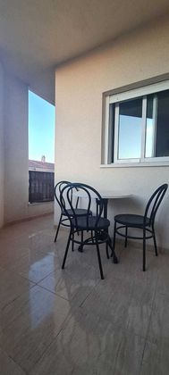 Foto 1 de Venta de piso en calle José Antonio Cutillas de 2 habitaciones con terraza y piscina