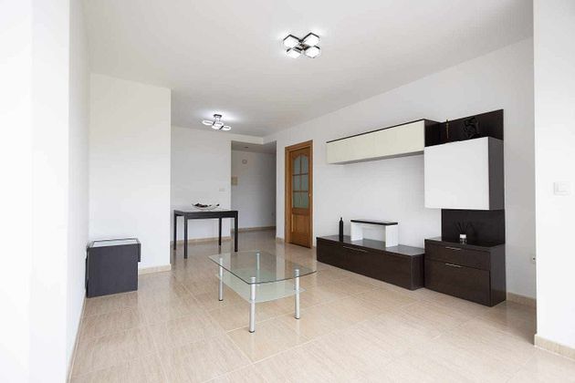Foto 2 de Pis en venda a avenida Mediterraneo de 2 habitacions amb terrassa i mobles