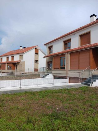 Foto 2 de Xalet en venda a urbanización Salgueiro Do Matoo Casal de 5 habitacions amb terrassa i garatge