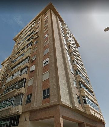 Foto 1 de Venta de piso en avenida De Canarias de 3 habitaciones con garaje