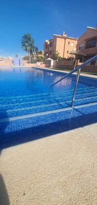 Foto 1 de Apartament en venda a calle Fuerteventura de 2 habitacions amb piscina i garatge