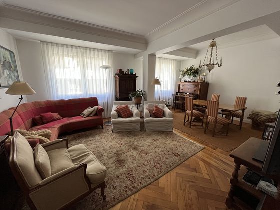 Foto 2 de Pis en venda a avenida Zumalakarregi de 4 habitacions amb mobles i calefacció