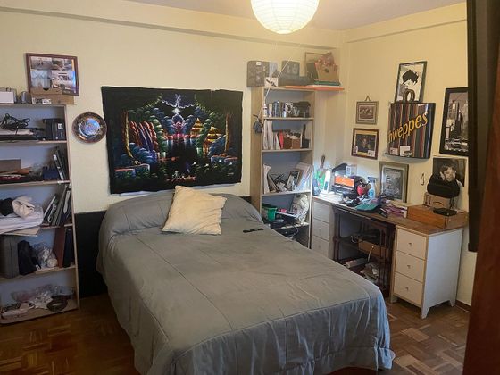 Foto 2 de Pis en venda a calle Sirio de 4 habitacions amb garatge