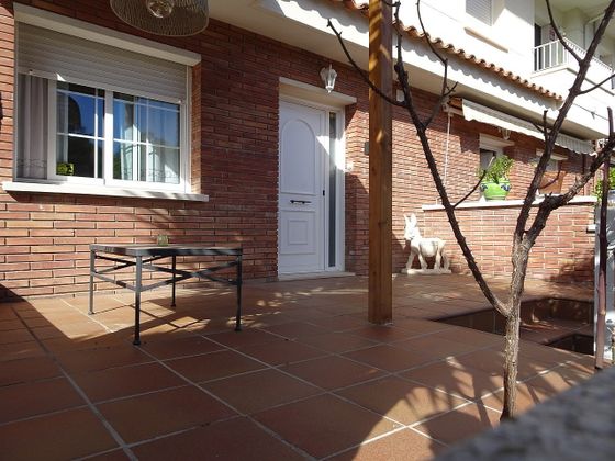 Foto 2 de Casa en venda a plaza Ricardo Lozano de 4 habitacions amb terrassa i garatge