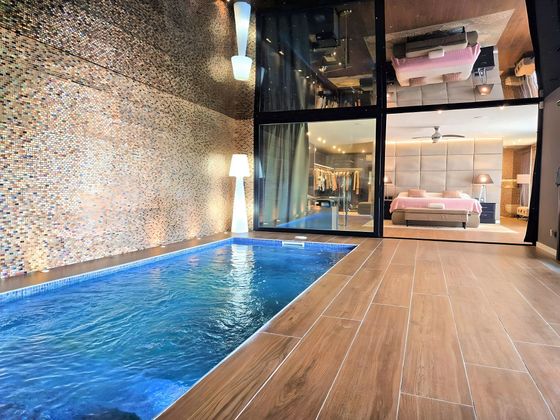 Foto 1 de Casa en venda a pasaje Riera Belllloc de 3 habitacions amb terrassa i piscina