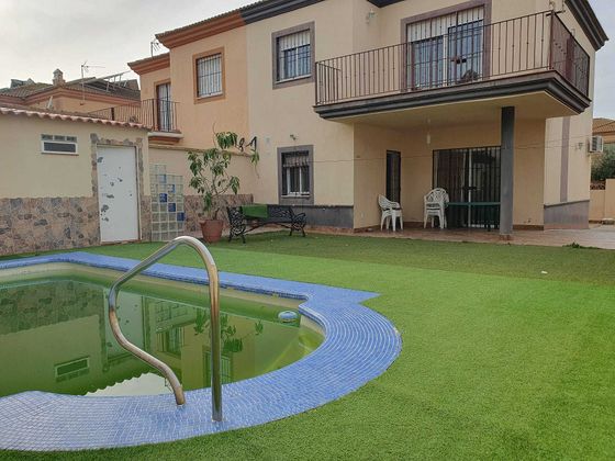 Foto 1 de Xalet en venda a calle Fuentecilla de 3 habitacions amb terrassa i piscina