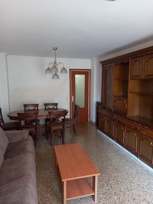 Foto 2 de Pis en venda a calle Barcelona de 3 habitacions amb terrassa i mobles