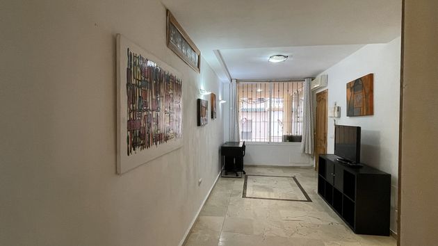 Foto 2 de Apartament en venda a calle Santima Trinidad de 1 habitació amb garatge i mobles