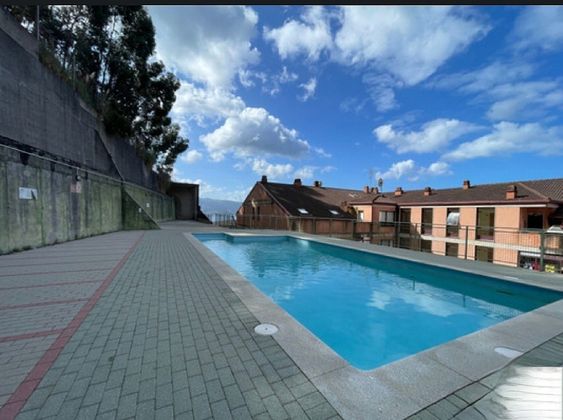 Foto 2 de Apartament en venda a avenida Outeiro de 2 habitacions amb piscina i jardí