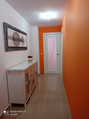 Foto 1 de Venta de piso en calle La Palma de 2 habitaciones con terraza y muebles