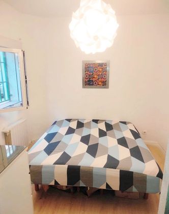 Foto 2 de Pis en venda a calle Juan Anton de 3 habitacions amb mobles i calefacció